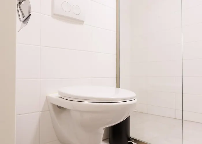 Modern Near Station With Balcony & Free Parking Διαμέρισμα Βιέννη