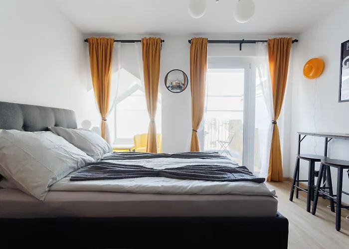 Modern Near Station With Balcony & Free Parking Διαμέρισμα