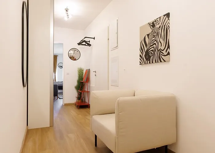 Modern Near Station With Balcony & Free Parking * Βιέννη